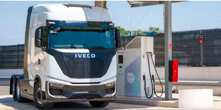 IVECO, ağır vasıta elektrikli araçlarını kendi üretip pazarlayacak